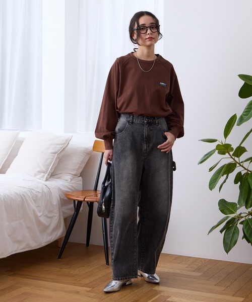 THE CRAFT CREW PRODUCTS（ザクラフトクループロダクツ）の「USAコットン ヘビーウェイト オーバーサイズ ラグラン ロングスリーブ Tシャツ / UVカット・マシンウォッシャブル【THE CRAFT CREW PRODUCTS】（Tシャツ/カットソー・レディース・ライトカーキ/ブラック/ブラウン系/アッシュグレー/オフホワイト/ネイビー系/アイボリー系・M/L）」の10枚目の写真