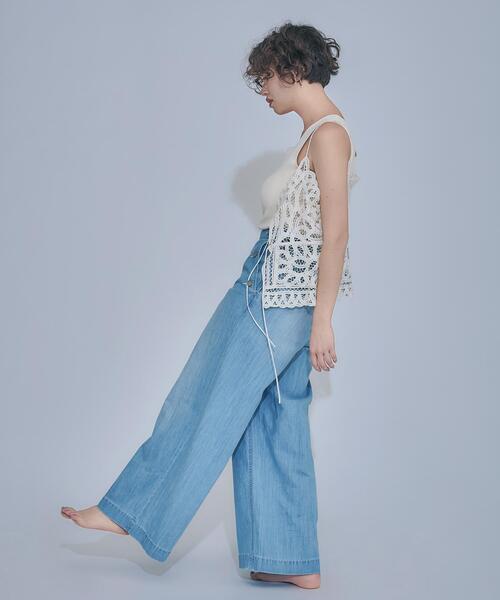 N.(N. Natural Beauty Basic)(エヌエヌナチュラルビューティーベーシック)の「バテンレースビスチェ(キャミソール・レディース・ブラック/オフホワイト・フリ-)」の2枚目の写真