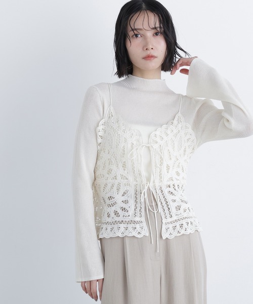 N.(N. Natural Beauty Basic)(エヌエヌナチュラルビューティーベーシック)の「バテンレースビスチェ(キャミソール・レディース・ブラック/オフホワイト・フリ-)」の3枚目の写真