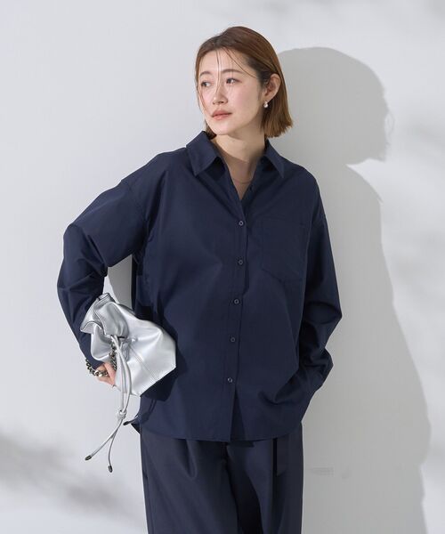 YECCA VECCA(イェッカヴェッカ)の「イージーケアオーバーシャツ(シャツ/ブラウス・レディース・ピンク/ブルー系その他6/ストライプ/ネイビー・FREE)」の2枚目の写真