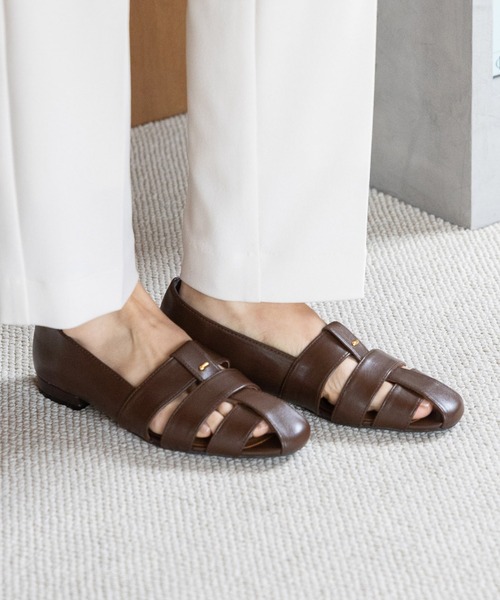 Elura(エルーラ)の「グルカパンプス/637045(パンプス・レディース・ブラウン/ブラック/オフホワイト・SMALL/LARGE/MEDIUM)」の3枚目の写真