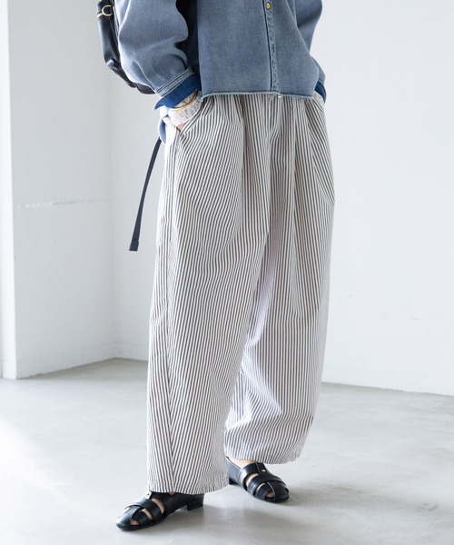 Elura(エルーラ)の「グルカパンプス/637045(パンプス・レディース・ブラウン/ブラック/オフホワイト・SMALL/LARGE/MEDIUM)」の14枚目の写真