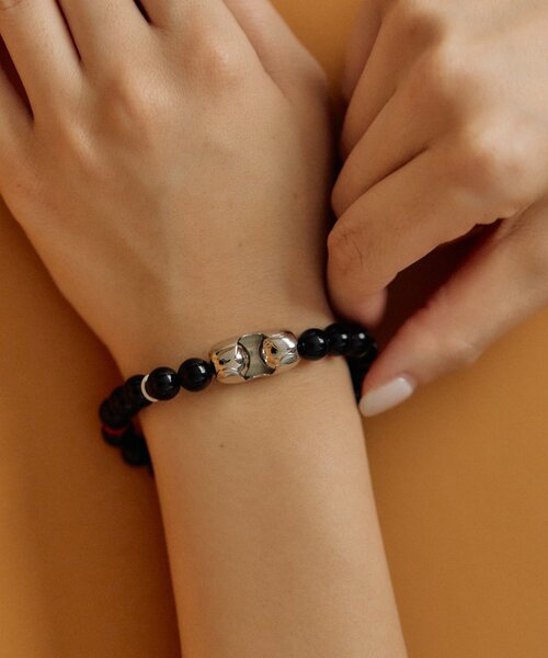 ear PAPILLONNER（イアパピヨネ）の「POPパールマグネットブレスレット（ブレスレット・レディース・ブラック/ホワイト・FREE）」の6枚目の写真