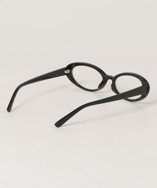 X-girl(エックスガール)の「MILLS LOGO OVAL SUNGLASSES(サングラス・レディース・ブラック/クリア/ブラウン・ONE SIZE)」の11枚目の写真