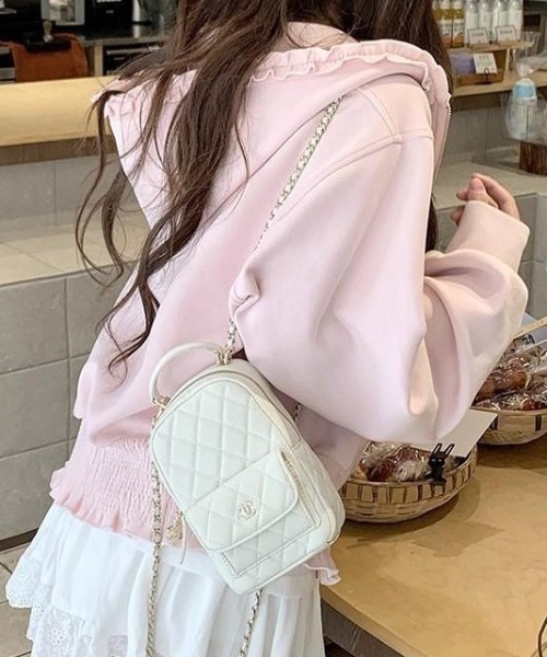 Vipoa(ヴィポア)の「Loose frill zip up hoodie(パーカー・レディース・ベビーピンク/ライトグレー・FREE)」の16枚目の写真