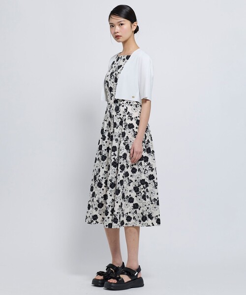 TOCCA(トッカ)の「CREPE BOLERO ボレロ(カーディガン/ボレロ・レディース・ブラウン系/ネイビー系/アイボリー系/ピンク系・MEDIUM/SMALL)」の19枚目の写真