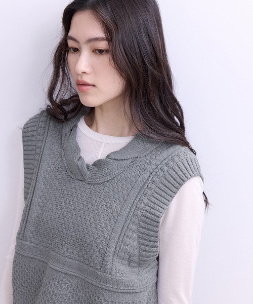 ADAM ET ROPE'(アダムエロペ)の「【WEB限定】ミックスパターンニットベスト(ベスト・レディース・ブラック/オフホワイト/グレー・FREE)」の14枚目の写真