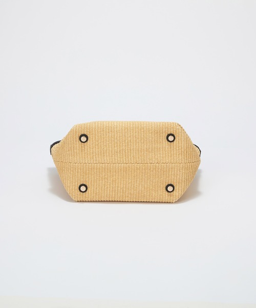Breath TOPKAPI(ブレストプカピ)の「【Breath TOPKAPI】サングラスホルダー付き レザーコンビ カゴトートバッグ M(トートバッグ・レディース・ブラック/ホワイト/ベージュ・FREE)」の9枚目の写真