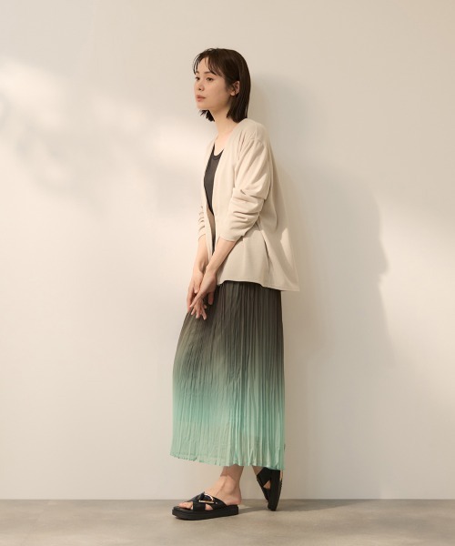 ketty(ケティ)の「シフォングラデーションプリーツスカート(スカート・レディース・ブルー/グリーン・M)」の8枚目の写真