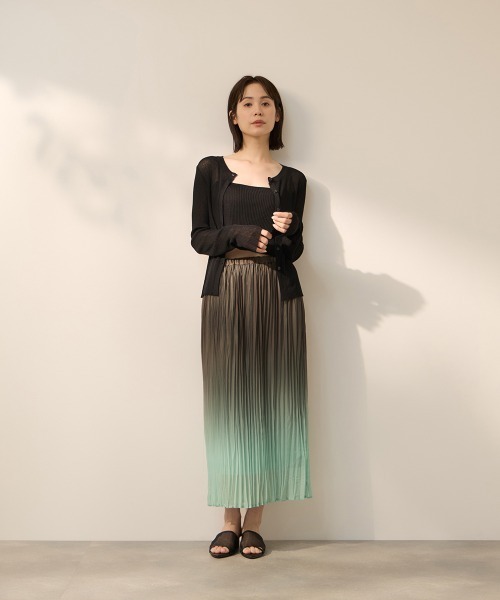 ketty(ケティ)の「シフォングラデーションプリーツスカート(スカート・レディース・ブルー/グリーン・M)」の11枚目の写真