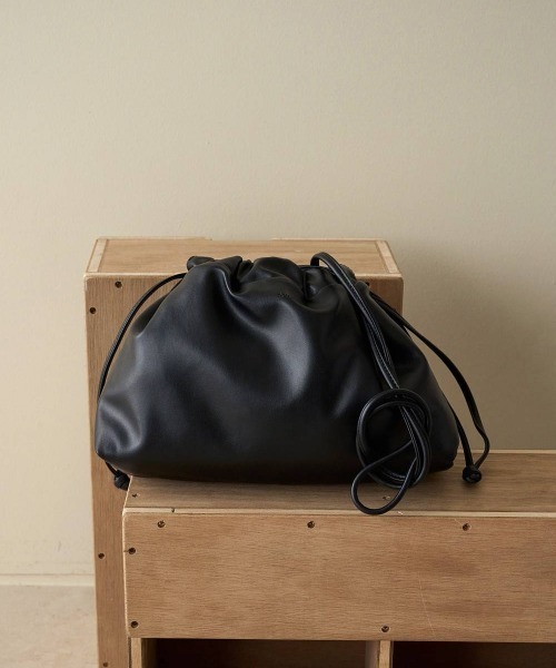 anuke(アンヌーク)の「anuke Reversible Boa Bag リバーシブルボアバッグ/62621003(ハンドバッグ・レディース・チャコールグレー/アイボリー・ONE SIZE)」の12枚目の写真