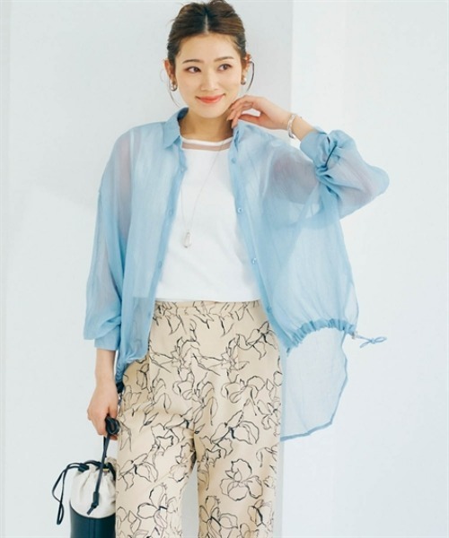 nissen(ニッセン)の「シアーワッシャーフロントドロストシャツ(シャツ/ブラウス・レディース・ブルー/オフホワイト・LL/S/M/L)」の4枚目の写真