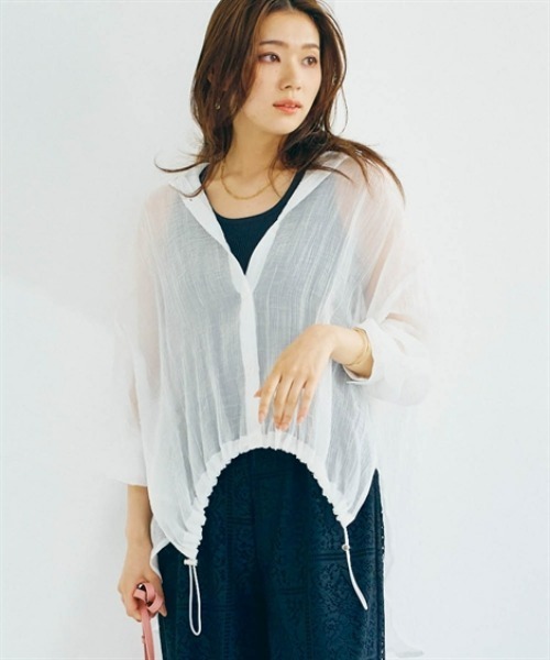 nissen(ニッセン)の「シアーワッシャーフロントドロストシャツ(シャツ/ブラウス・レディース・ブルー/オフホワイト・LL/S/M/L)」の9枚目の写真