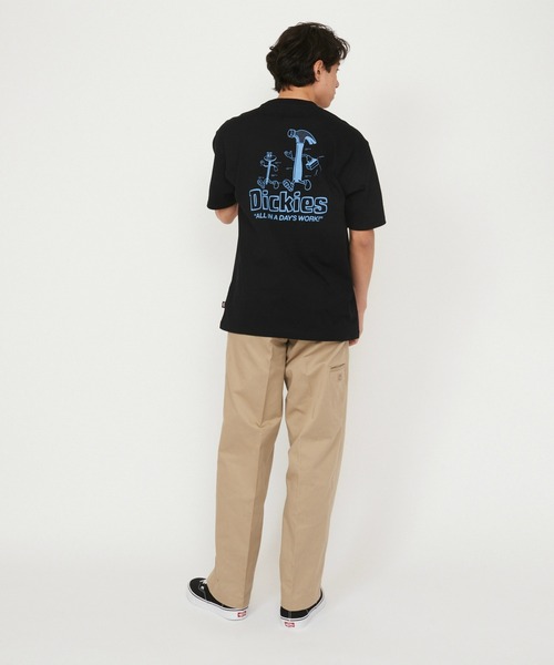 Dickies(ディッキーズ)の「Dickies/ディッキーズ フェアローンTシャツ 半袖/バックロゴTシャツ/プリントTシャツ/ブランドロゴT(Tシャツ/カットソー・メンズ・ホワイト/ブラック・LARGE/X-LARGE/SMALL/MEDIUM)」の4枚目の写真