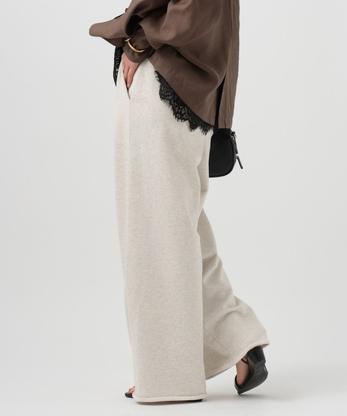 BAYFLOW（ベイフロー）の「[トレンドシルエット]カットオフスウェットタックパンツ（スウェットパンツ・レディース・オフホワイト・SMALL）」の14枚目の写真