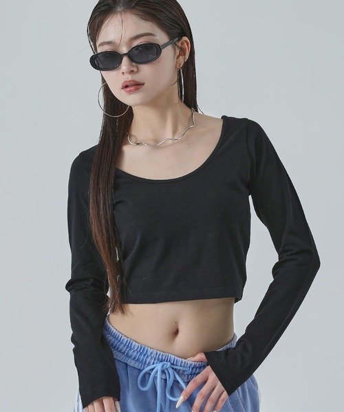 ANAP(アナップ)の「Uネック ベーシック クロップド トップス(Tシャツ/カットソー・レディース・ブラック/ホワイト×ブラック/ホワイト・F)」の15枚目の写真