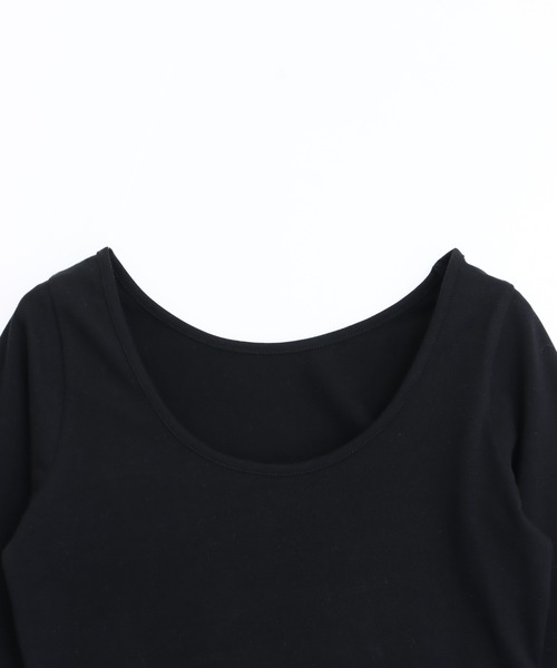 ANAP(アナップ)の「Uネック ベーシック クロップド トップス(Tシャツ/カットソー・レディース・ブラック/ホワイト×ブラック/ホワイト・F)」の10枚目の写真