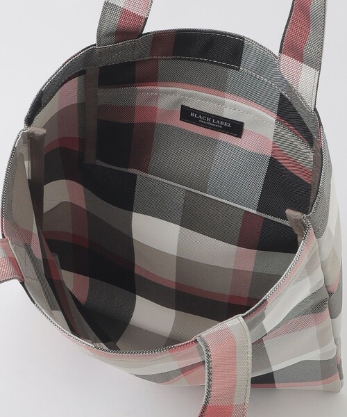 BLACK LABEL CRESTBRIDGE(ブラックレーベル・クレストブリッジ)の「クレストブリッジチェックブリティッシュグラフィックトート(トートバッグ・メンズ・ベージュ系その他2・FREE)」の4枚目の写真