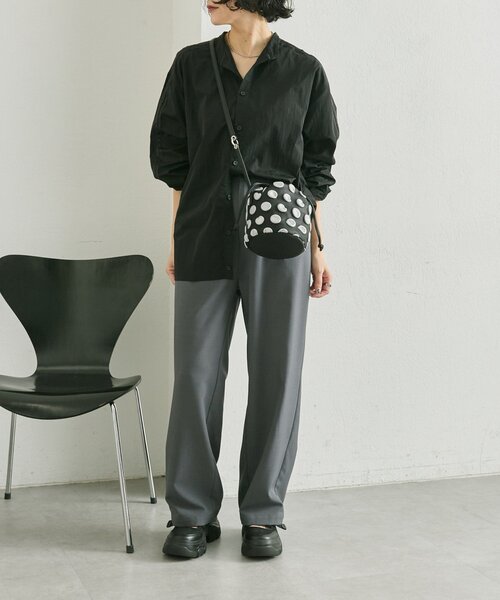 ear PAPILLONNER（イアパピヨネ）の「【kawa-kawa(カワカワ)】NO1551 putsu putsuポシェットバッグ（ショルダーバッグ・レディース・ブラック・FREE）」の14枚目の写真