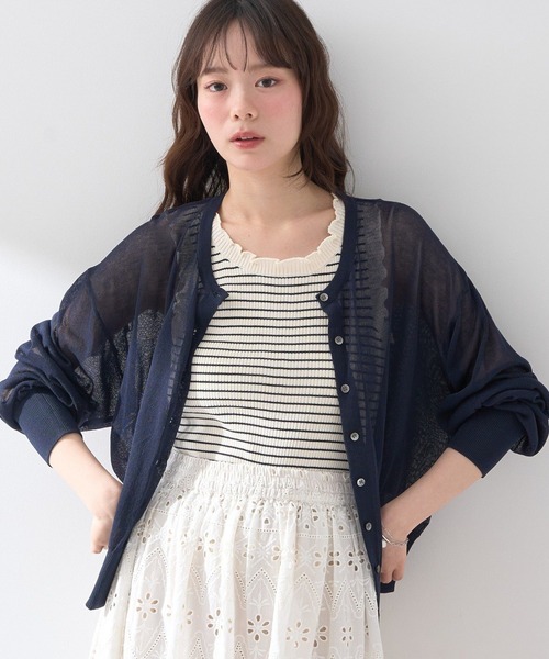 earth music&ecology(アースミュージックアンドエコロジー)の「【WEB限定】接触冷感シアークルーニットカーディガン(カーディガン/ボレロ・レディース・杢グレー/レッド/ネイビー/ブラック/アイボリー/ブルー・FREE)」の4枚目の写真