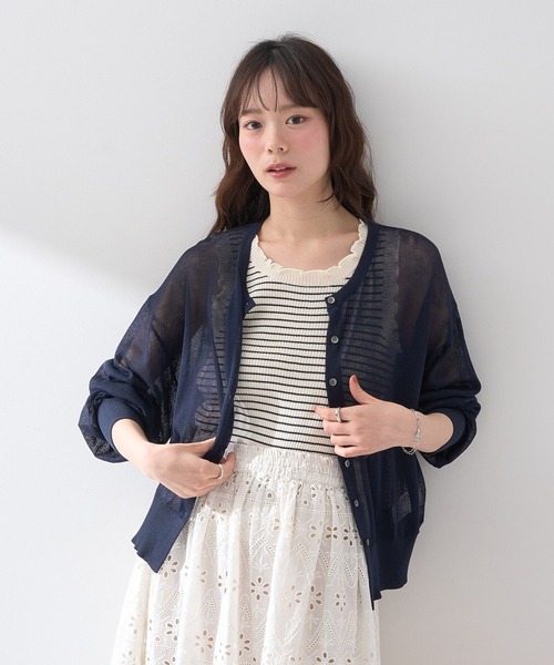 earth music&ecology(アースミュージックアンドエコロジー)の「【WEB限定】接触冷感シアークルーニットカーディガン(カーディガン/ボレロ・レディース・杢グレー/レッド/ネイビー/ブラック/アイボリー/ブルー・FREE)」の11枚目の写真