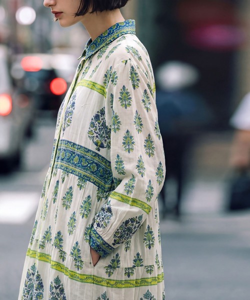 antiqua(アンティカ)の「ボタニカル柄 ワンピース(シャツワンピース・レディース・ホワイト系その他・ONESIZE)」の3枚目の写真