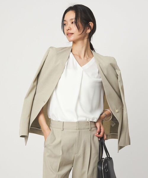 green label relaxing(グリーンレーベルリラクシング)の「Vネック ショートスリーブ ブラウス マシンウォッシャブル(シャツ/ブラウス・レディース・その他1/ホワイト/ネイビー・FREE)」の13枚目の写真