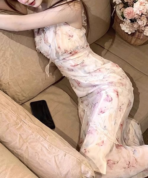 Pittok(ピットク)の「マーメイド風花柄シフォンワンピース(ワンピース・レディース・ピンク・MEDIUM)」の9枚目の写真