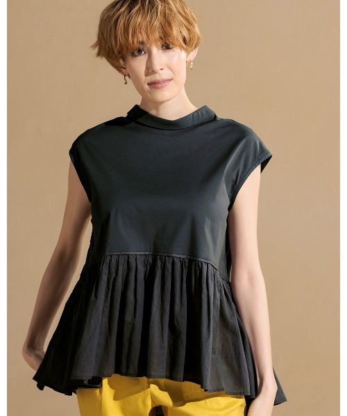 DoCLASSE（ ドゥクラッセ）の「オフハイネック・バックボタンブラウス（シャツ/ブラウス・レディース・ブラック/ホワイト・11/13/9）」の10枚目の写真