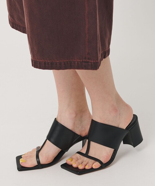 BEAUTY&YOUTH UNITED ARROWS（ビューティーアンドユースユナイテッドアローズ）の「スマートストラップ カバー ミュール（サンダル・レディース・ワイン/ブラック・37/38/36）」の2枚目の写真