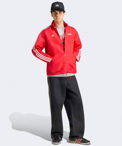 adidas(アディダス)の「adidas/アディダス ORI COCA COLA CLASSIC オリ コカコーラ クラシック トラックジャケット メンズ コラボ 秋 秋服 2026年秋冬(ジャージ・メンズ・レッド・M/L/XL)」の4枚目の写真