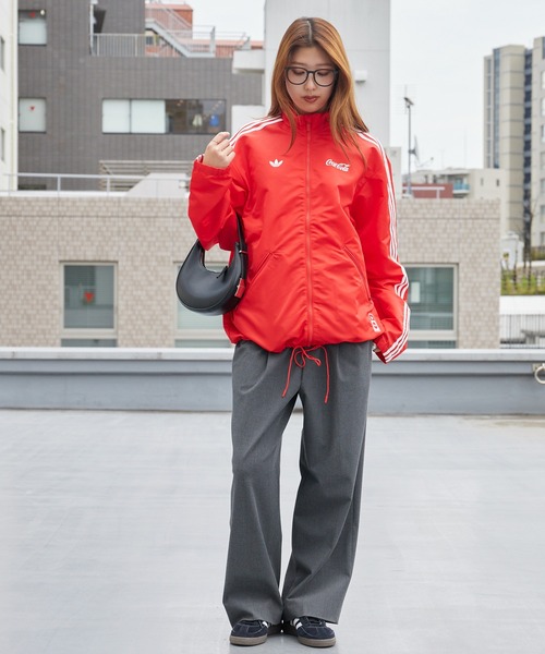 adidas(アディダス)の「adidas/アディダス ORI COCA COLA CLASSIC オリ コカコーラ クラシック トラックジャケット メンズ コラボ 秋 秋服 2026年秋冬(ジャージ・メンズ・レッド・M/L/XL)」の9枚目の写真