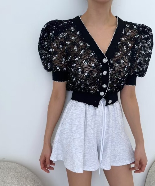 FAVORITO(ファヴォリート)の「花柄シングルブレストトップス(シャツ/ブラウス・レディース・ホワイト/ベージュ/ブラック・F)」の8枚目の写真