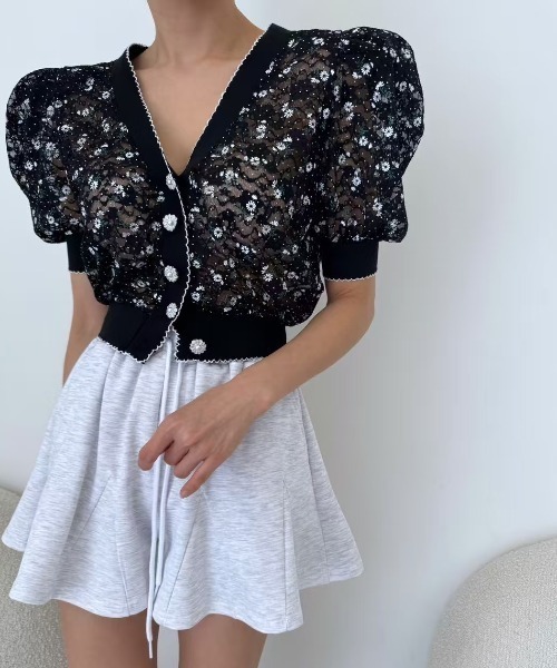 FAVORITO(ファヴォリート)の「花柄シングルブレストトップス(シャツ/ブラウス・レディース・ホワイト/ベージュ/ブラック・F)」の10枚目の写真