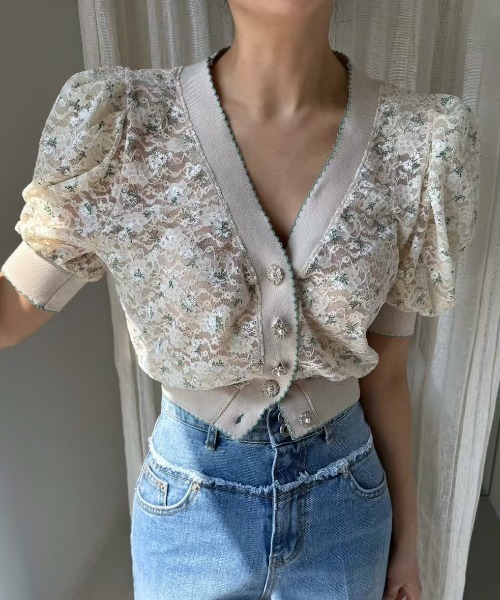 FAVORITO(ファヴォリート)の「花柄シングルブレストトップス(シャツ/ブラウス・レディース・ホワイト/ベージュ/ブラック・F)」の12枚目の写真