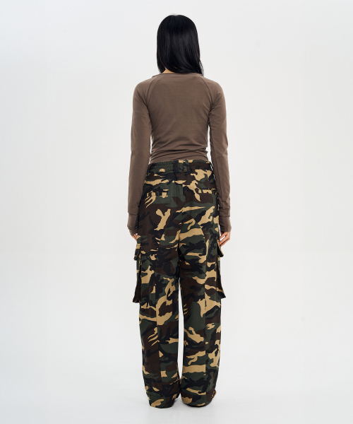 WORLDDILEMA(ワールドジレンマ)の「SIGN PRINTING STRETCH TIGHT T-SHIRTS (KHAKI BROWN)(Tシャツ/カットソー・レディース・カーキブラウン・LARGE/MEDIUM)」の4枚目の写真