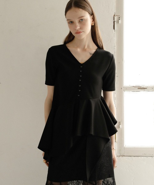 MIELI INVARIANT(ミエリインヴァリアント)の「Peplum Henry Half Sleeve Tops(Tシャツ/カットソー・レディース・ブラック/グレー/ホワイト・FREE)」の2枚目の写真