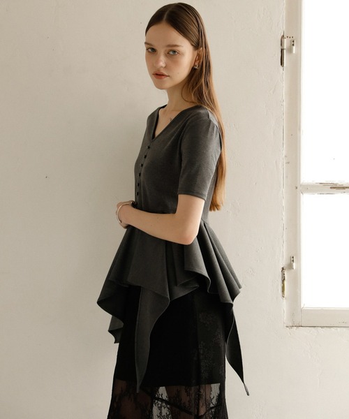 MIELI INVARIANT(ミエリインヴァリアント)の「Peplum Henry Half Sleeve Tops(Tシャツ/カットソー・レディース・ブラック/グレー/ホワイト・FREE)」の12枚目の写真