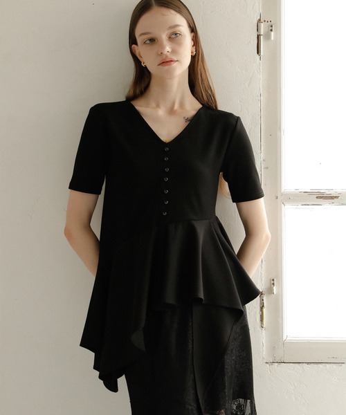 MIELI INVARIANT(ミエリインヴァリアント)の「Peplum Henry Half Sleeve Tops(Tシャツ/カットソー・レディース・ブラック/グレー/ホワイト・FREE)」の4枚目の写真