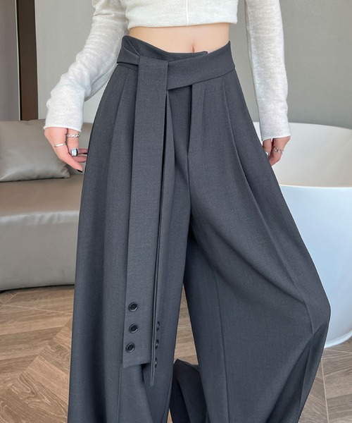 2ly2(トゥーリートゥー)の「ベルトデザイン ハイウエストワイドパンツ(その他パンツ・レディース・ホワイト/ブラック/グレー・FREE)」の11枚目の写真