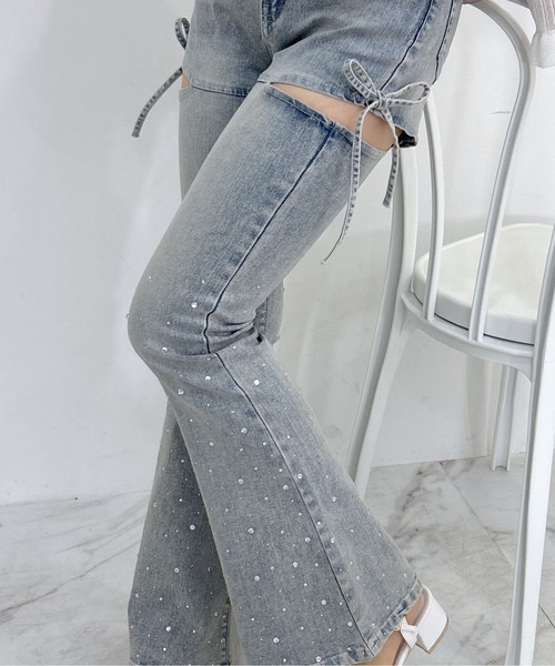 INGNI（イング）の「サイドリボンビジュー付フレアデニムパンツ（デニムパンツ・レディース・ブルー系その他3・M/S）」の3枚目の写真