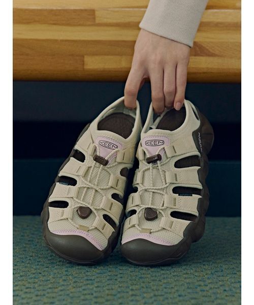 KEEN(キーン)の「【emmi×KEEN】HYPERPORT H2(サンダル・レディース・ベージュ・23/25/24.5/24/23.5/25.5)」の10枚目の写真
