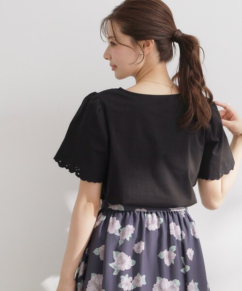 couture brooch(クチュールブローチ)の「【接触冷感・UVカット・洗える】袖刺繍カットソー(Tシャツ/カットソー・レディース・ブラック/ホワイト系7/ピンク系その他・38/36/42/40)」の9枚目の写真