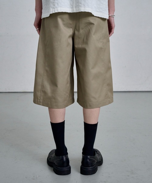 THE CLE(ザクレ)の「COTTON WIDE SHORTS / コットンワイドショーツ(その他パンツ・メンズ・ベージュ/ブラック・SMALL/MEDIUM/LARGE)」の10枚目の写真