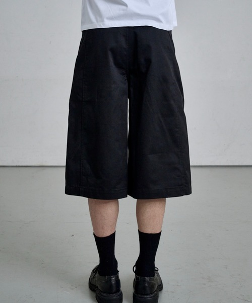THE CLE(ザクレ)の「COTTON WIDE SHORTS / コットンワイドショーツ(その他パンツ・メンズ・ベージュ/ブラック・SMALL/MEDIUM/LARGE)」の12枚目の写真