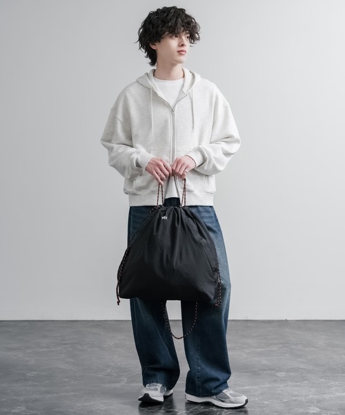 MEI（メイ）の「MEI メイ DRAW TOTE 2WAYドローコードトートバッグ/ショルダーバッグ（トートバッグ・メンズ・ベージュ/ブラック・FREE）」の4枚目の写真