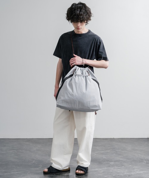 MEI（メイ）の「MEI メイ DRAW TOTE 2WAYドローコードトートバッグ/ショルダーバッグ（トートバッグ・メンズ・ベージュ/ブラック・FREE）」の9枚目の写真