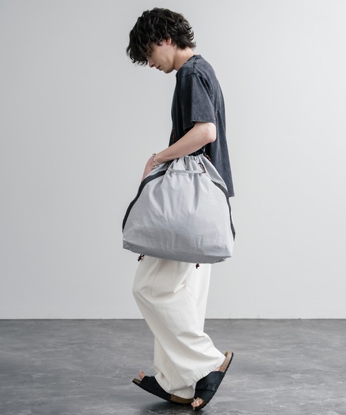 MEI（メイ）の「MEI メイ DRAW TOTE 2WAYドローコードトートバッグ/ショルダーバッグ（トートバッグ・メンズ・ベージュ/ブラック・FREE）」の10枚目の写真