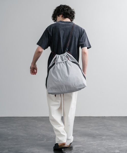 MEI（メイ）の「MEI メイ DRAW TOTE 2WAYドローコードトートバッグ/ショルダーバッグ（トートバッグ・メンズ・ベージュ/ブラック・FREE）」の11枚目の写真