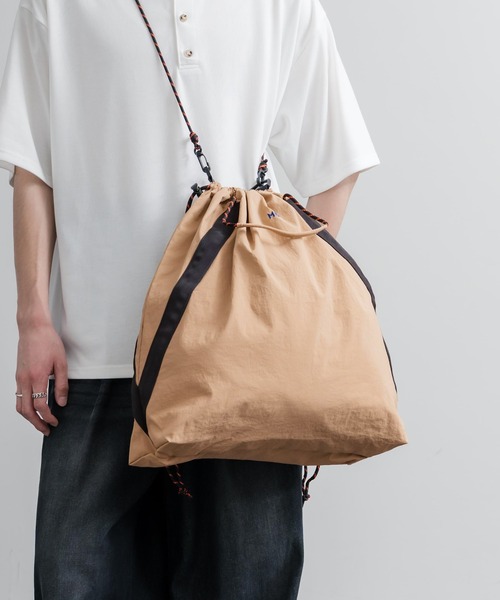 MEI（メイ）の「MEI メイ DRAW TOTE 2WAYドローコードトートバッグ/ショルダーバッグ（トートバッグ・メンズ・ベージュ/ブラック・FREE）」の13枚目の写真